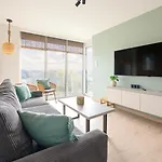 Perlowa Przystan Ii, Sun & Snow *